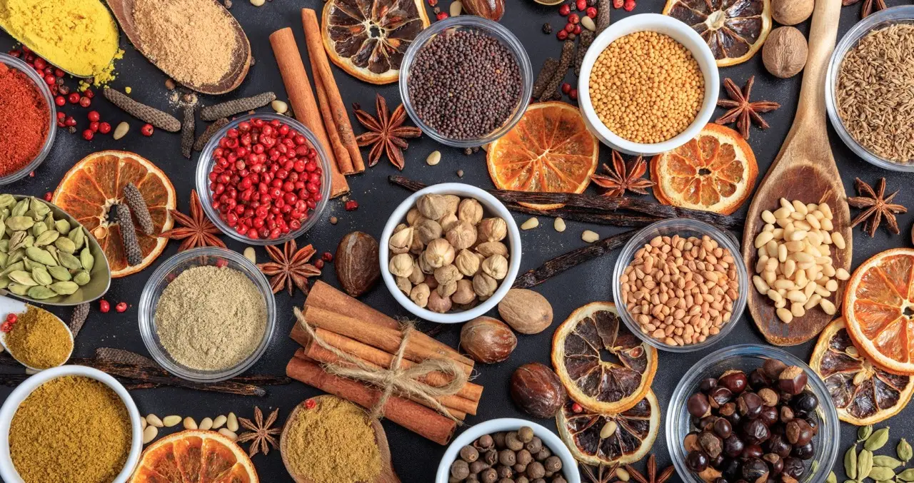 Scopri quali spezie migliorano la digestione e aiutano contro il gonfiore addominale Scopri quali spezie migliorano la digestione e aiutano contro il gonfiore addominale