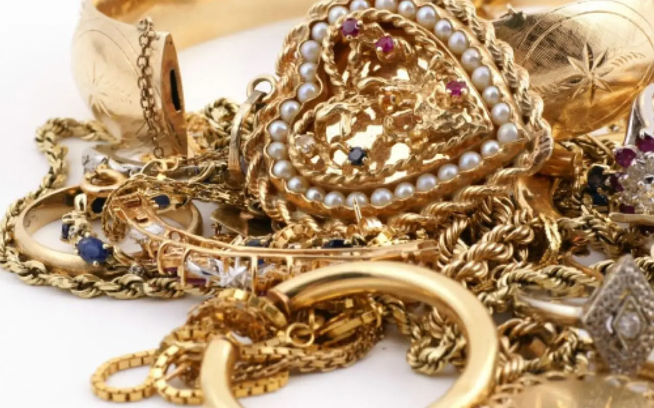 Quanto puoi guadagnare vendendo vecchi gioielli? Ecco cosa sapere prima Quanto puoi guadagnare vendendo vecchi gioielli? Ecco cosa sapere prima